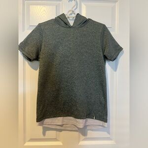 Boston Traders Boys Gray Kids Hoodie Short Sleeve. Size 12